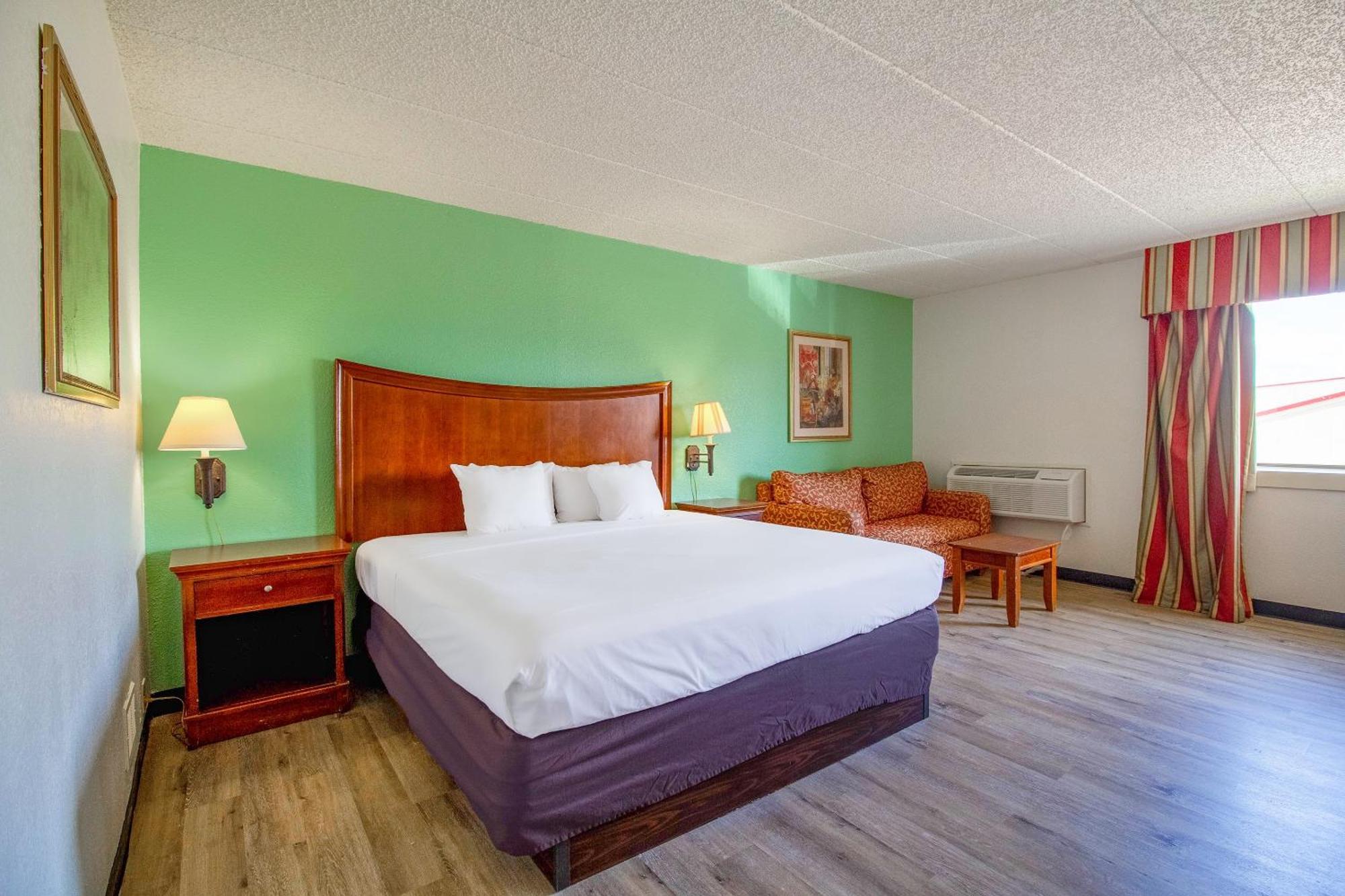 Tulsa Square Hotel Central, I-44 By Oyo Exteriör bild