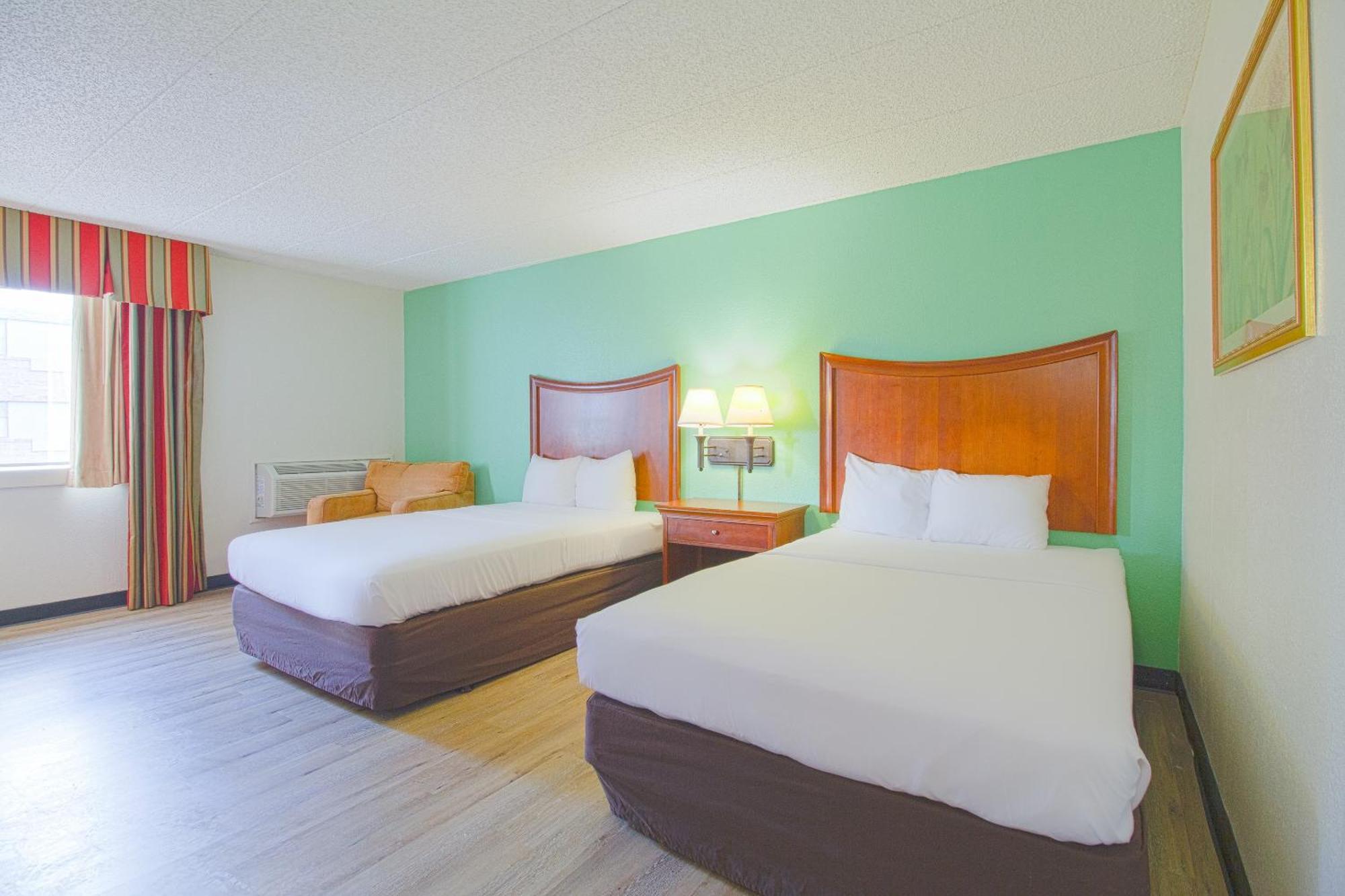 Tulsa Square Hotel Central, I-44 By Oyo Exteriör bild